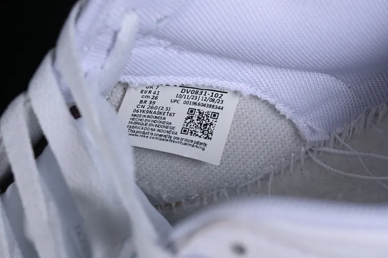 All categories Nk SB Dunk series Nk SB Dunk Low low-top sneakers Nk SB Dunk Low white and red color low-top casual sports skateboard shoes DV0831-102